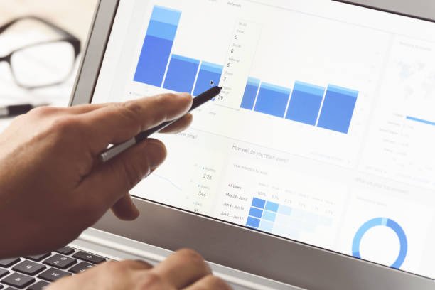 Conheça métricas que ajudam a avaliar desempenho na nova era da busca, considerando visibilidade, engajamento, conversões e presença em respostas de IA.